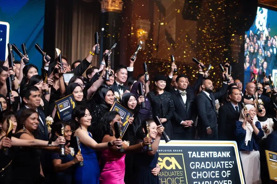 A moment from the Graduates' Choice Award gala
